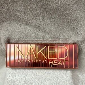 Authentic Urban Decay Naked Heat 12-Shade Eyeshadow Palette